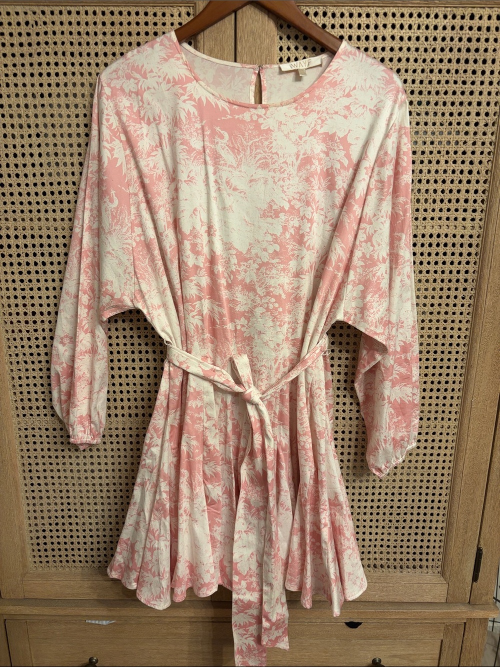 Wayf Floral/Toile Tie-Waist Dress - Pink & White